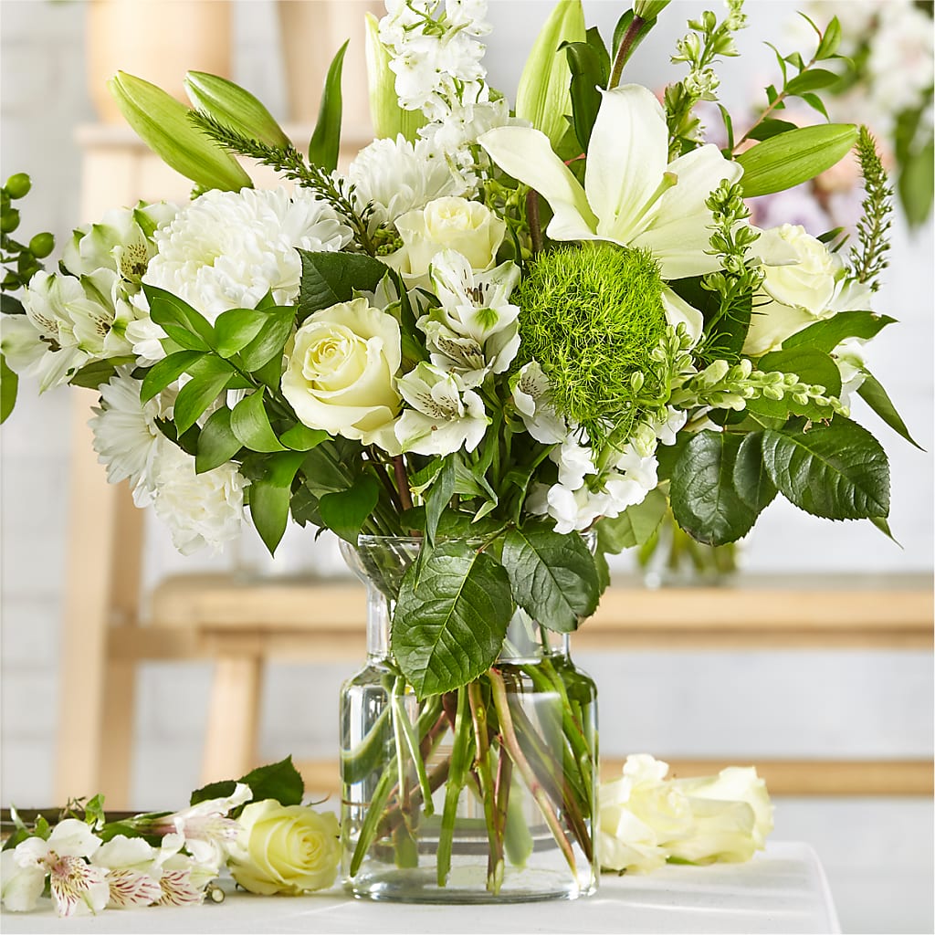 Classic Ivory – A Florist Original – Le Fleur Llc, Pelham AL