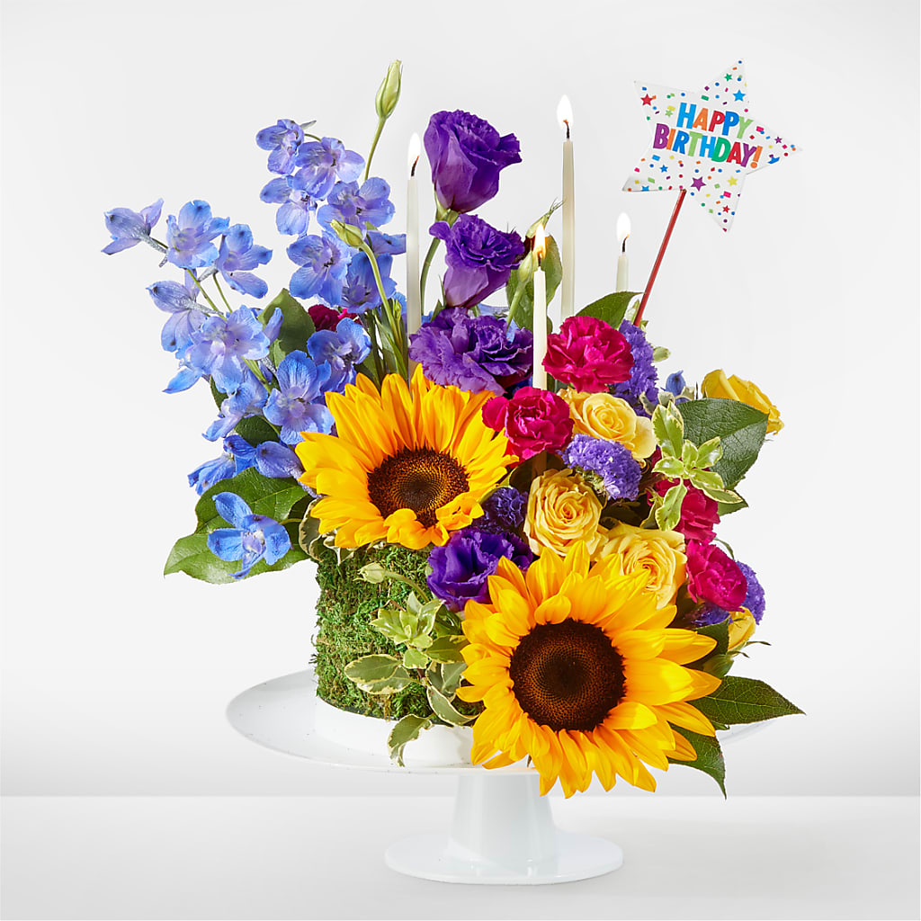 Star of the Day Floral Cake – Le Fleur Llc, Pelham AL